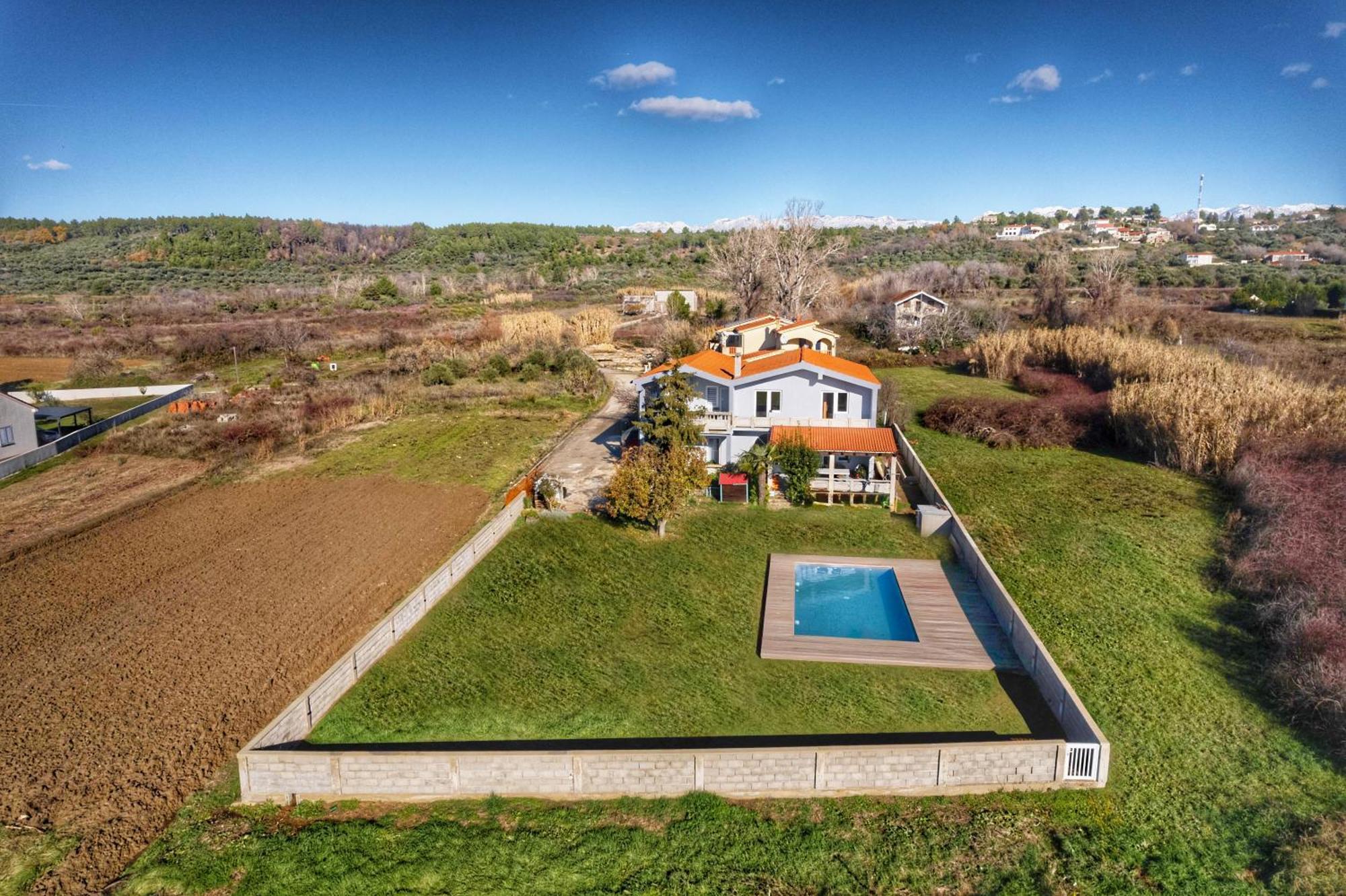 House Rose With Garden And Pool Villa Ljubač Dış mekan fotoğraf